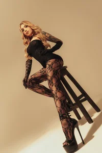 LexieWayne Revenge Dress  6টি ছবি