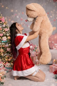 sweetfoxy_17 Christmas mode activated🎄✨ Pic 3