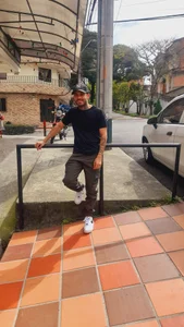 Public od ethan_official  5 snímek