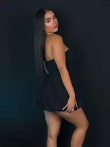 Curvy_Cute fresh look Pic 3