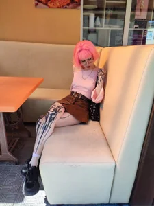ParisGotowka me me me Hình