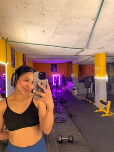 Lia_Valenti GYM TIME💧 Foto 2