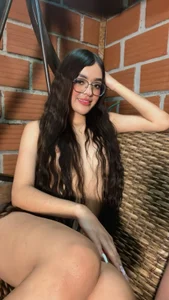 Celeste-EvannsA bit of me Bild