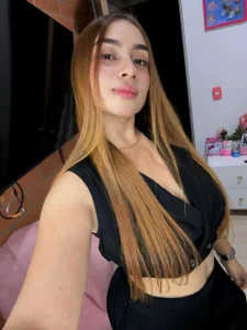 Me!!! 💖​ de HaileyVee  4 Imagens
