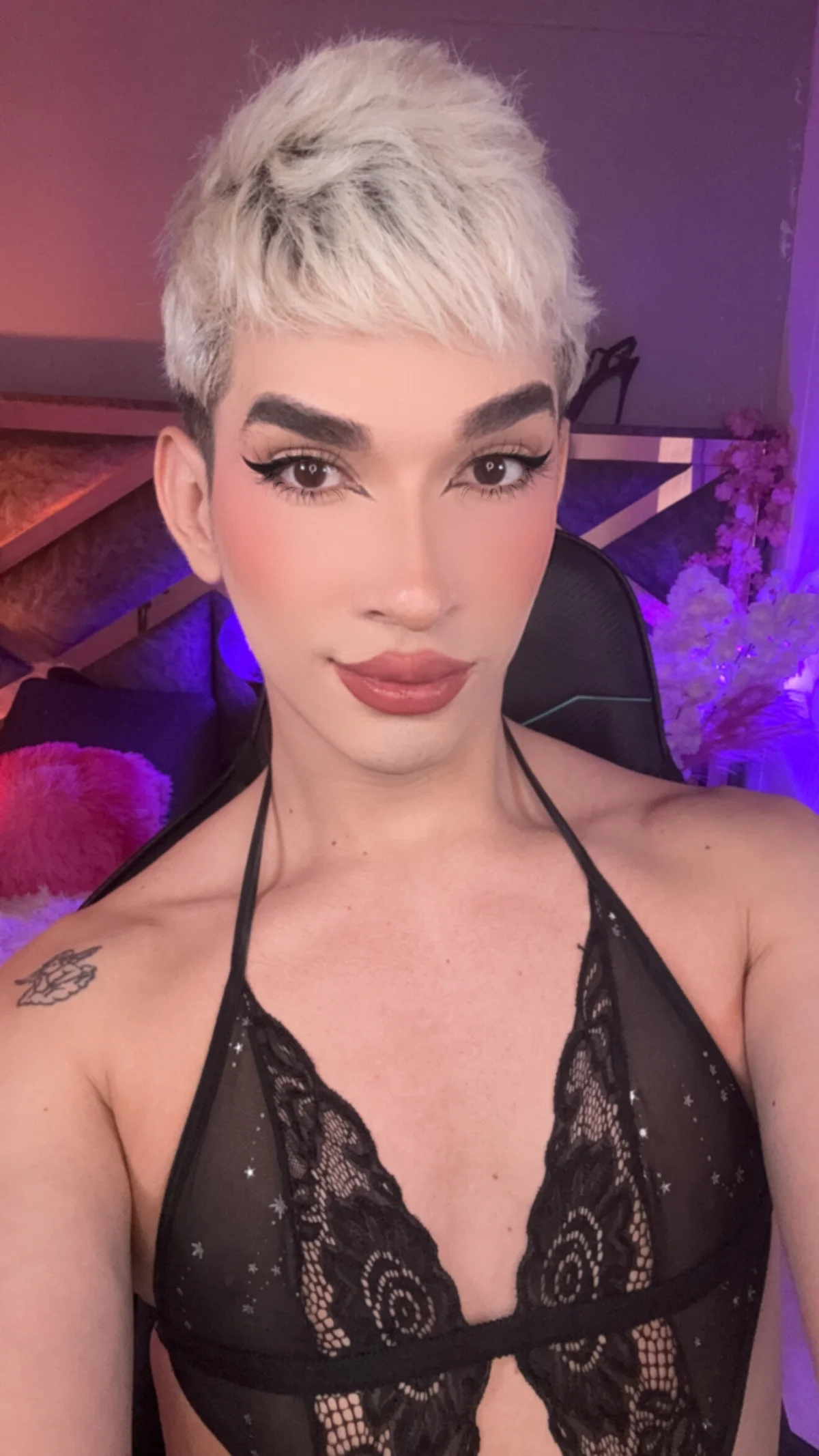 Cherry_zayden_ adlı kullanıcının viral fotoğrafları:  8779