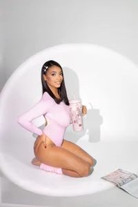 monserratt01 Pink girl...🥰 Immagine  5