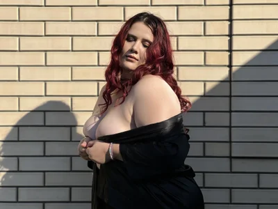 black outfit, teasing looks 💞 od KarinaDelicious  snímek