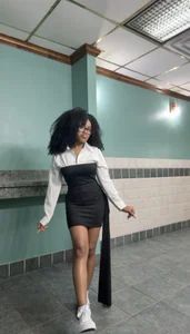 lifeoftt_19xx 🩵🖤🤍  2টি ছবি