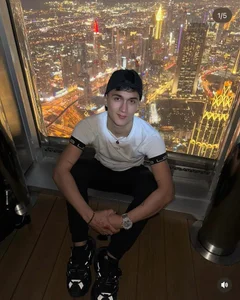 Alan_SmithX Alann traveling the world Pic 2