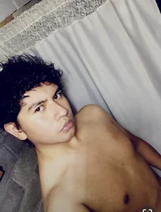 ContraryMomos Public Pic 3