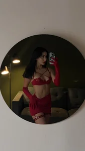 Lovinggirl_Public Bild 4