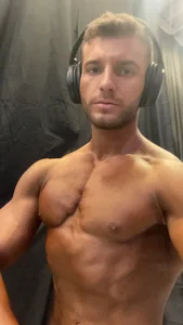 ryanflex_s 🦍 sexfoto 1