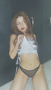 sexy_pawsPull My Top & Fuck Me图片