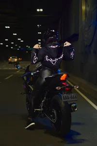 🖤 Queen of the Road de hailey_martins  2 Imagens