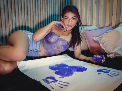 HannaPetit: I want your cock to be the brush and my body your canvas ( 7 фото)