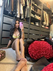 jasminefoxx__ Cheetah Lingerie with Roses 🌹💛 Immagine  5