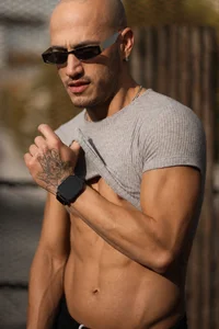 Theo de Syntheo  9 Imagens