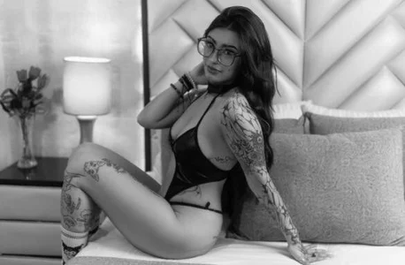 mia_devine_ Public Bilde