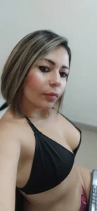 ariana-martins Public Pic 2