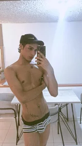 andres_hot9 💛 Pic 2