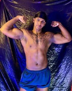 zoriel_bigcock Public Pic 8