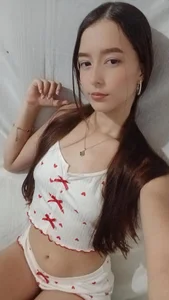 ElyraBloom “Watch closely… I don’t repeat this” Pic 2