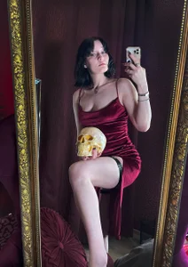 Your Queen de cherry_lilith  8 Imagens