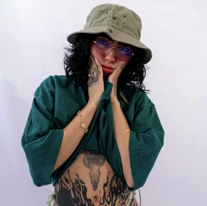 Cami_Zapata1 Public 사진 2