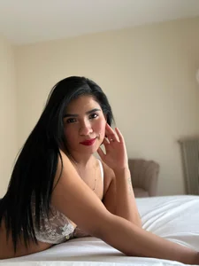 Meganlove__ kullanıcısının Secret Moments 🔥 albümü -  7 fotoğraf