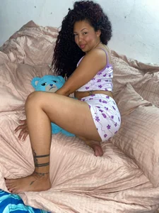 latinaQueen94Public图片 2