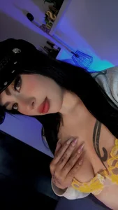 Raven_Blue_ Change of look activated. Do you like this darker version of me? 사진 4