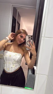 alisonn_parker26 Public Pic 4