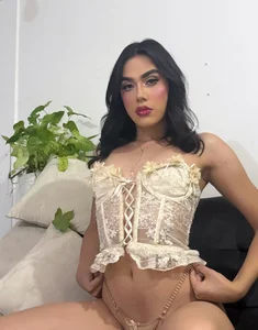 NEW DAY❤🍒 de GeorginaSparkz  3 Imagens