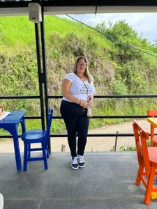 EllisW8 for a walk Poză 5