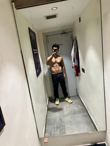 John_desihunk Public  5. fénykép