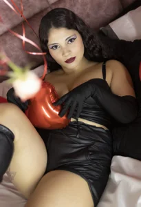 Pandora_Winspurd3 VALENTINE'S DAY Pic 4