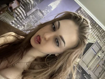 Shannon_Van Public 사진 3