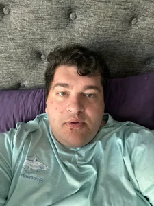 Moroncuckoldloser699 Public Pic 6