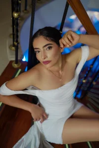 Liinda_Saenz Your Madm 😏👠 Foto 3