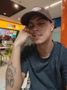 Public de Neska8  3 Imagens