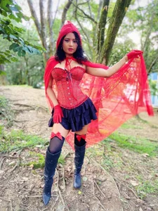 Your Little Red Riding Hood ❤️‍🔥❤️ od JessyZoe  3 snímek