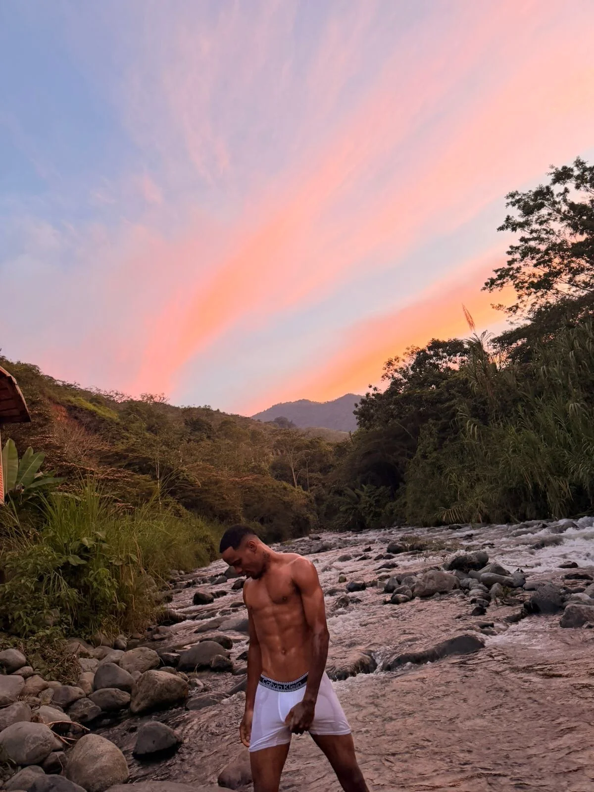 AaronCruz_ Populært bilde 2654