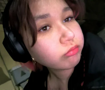 EvelinaKilner after the park Pic 4