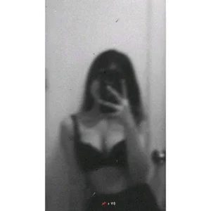 HARRY-CHERRY Wanna have fun 😜 be member of our room 🫦 Foto 3