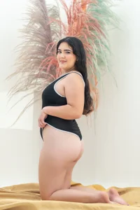 AlanaBelucci Public 사진 3