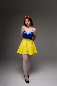 FreyaRaya Sexy Snowwhite 💛💙 圖片 2
