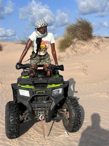 Quad Biking de ZENDAYA_CASTING Foto