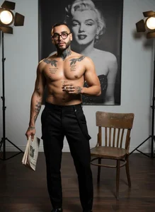 wanna take me on a date? od Danny_Willson  3 snímek