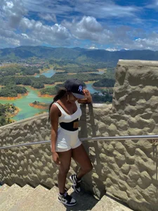 Public de emily_bell  4 Imagens