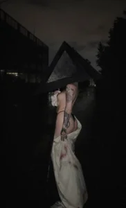 alexx_succubus Pyramidhead (Cosplay)🔪 Foto 7